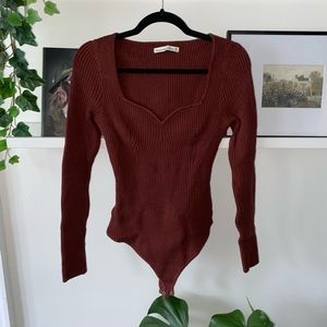 Abercrombie & Fitch Long Sleeve Sweetheart Bodysuit